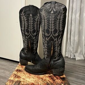 Old Gringo Mayra 18” boots 10.5